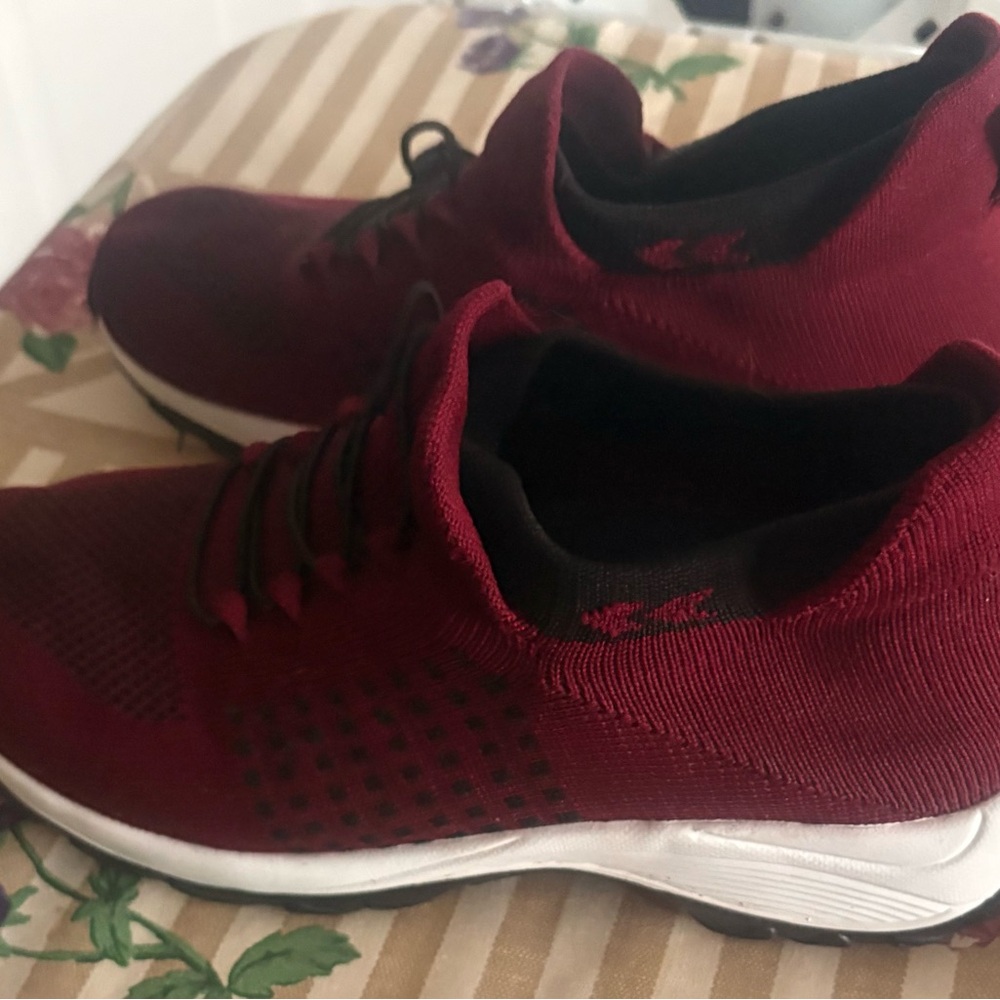 Stylish Red Women's Sneakers